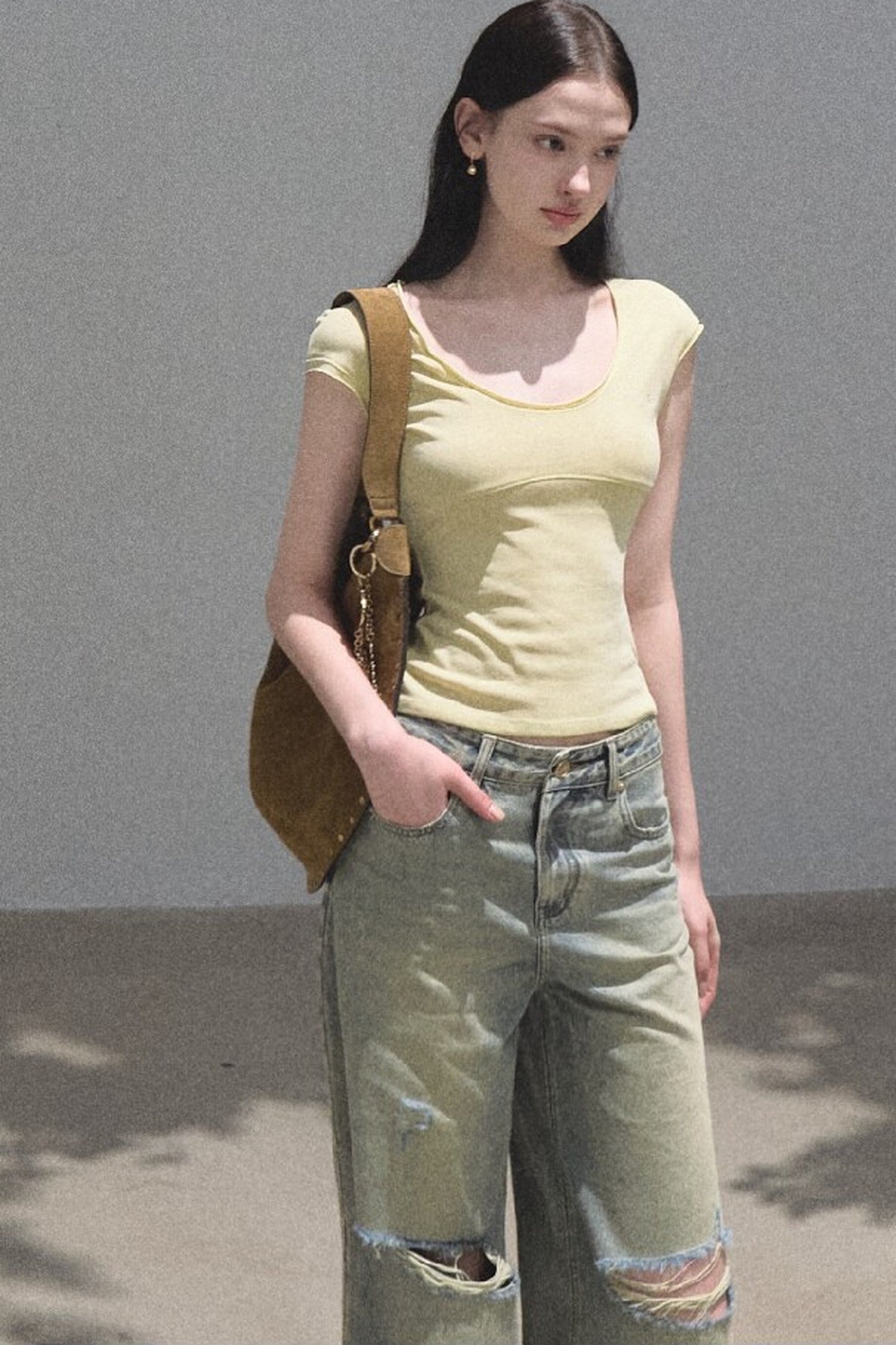 리오셀 자수 반소매 상의