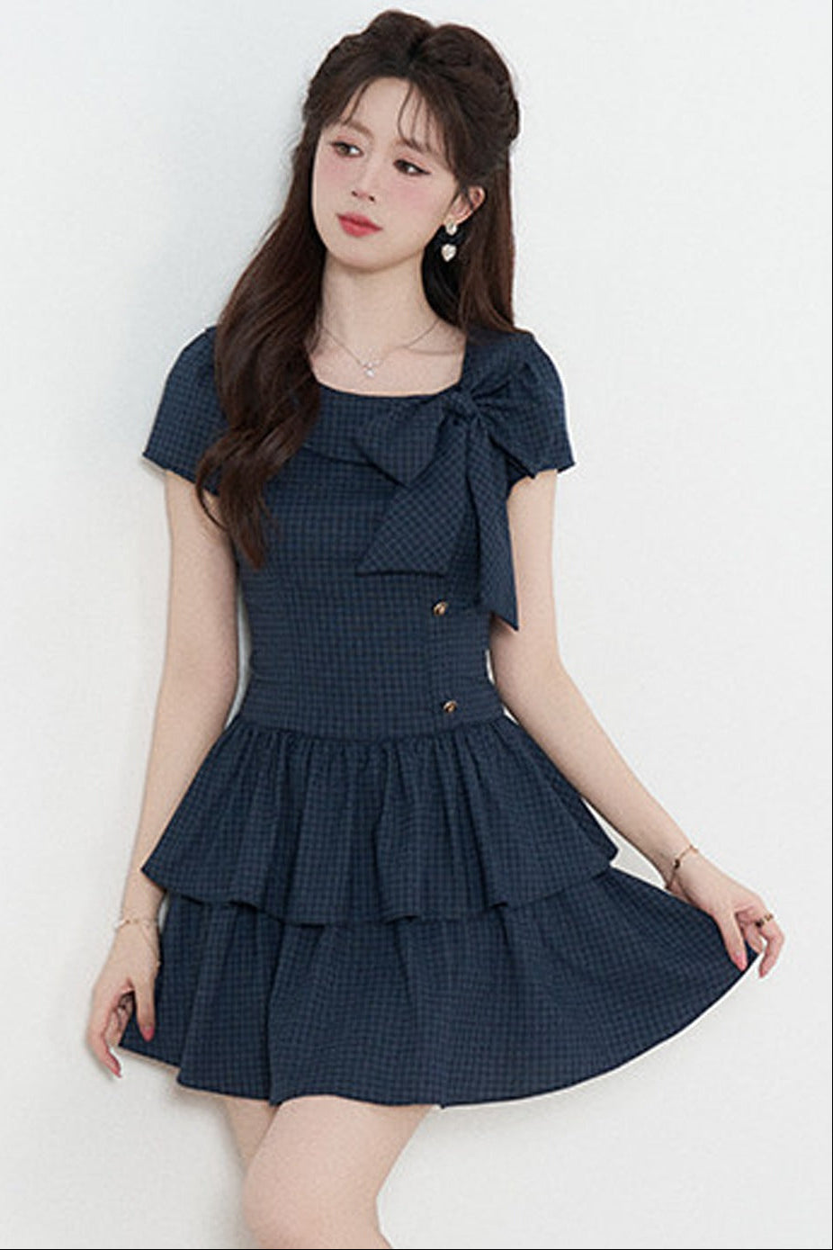 Marineblaues kariertes Sommerkleid