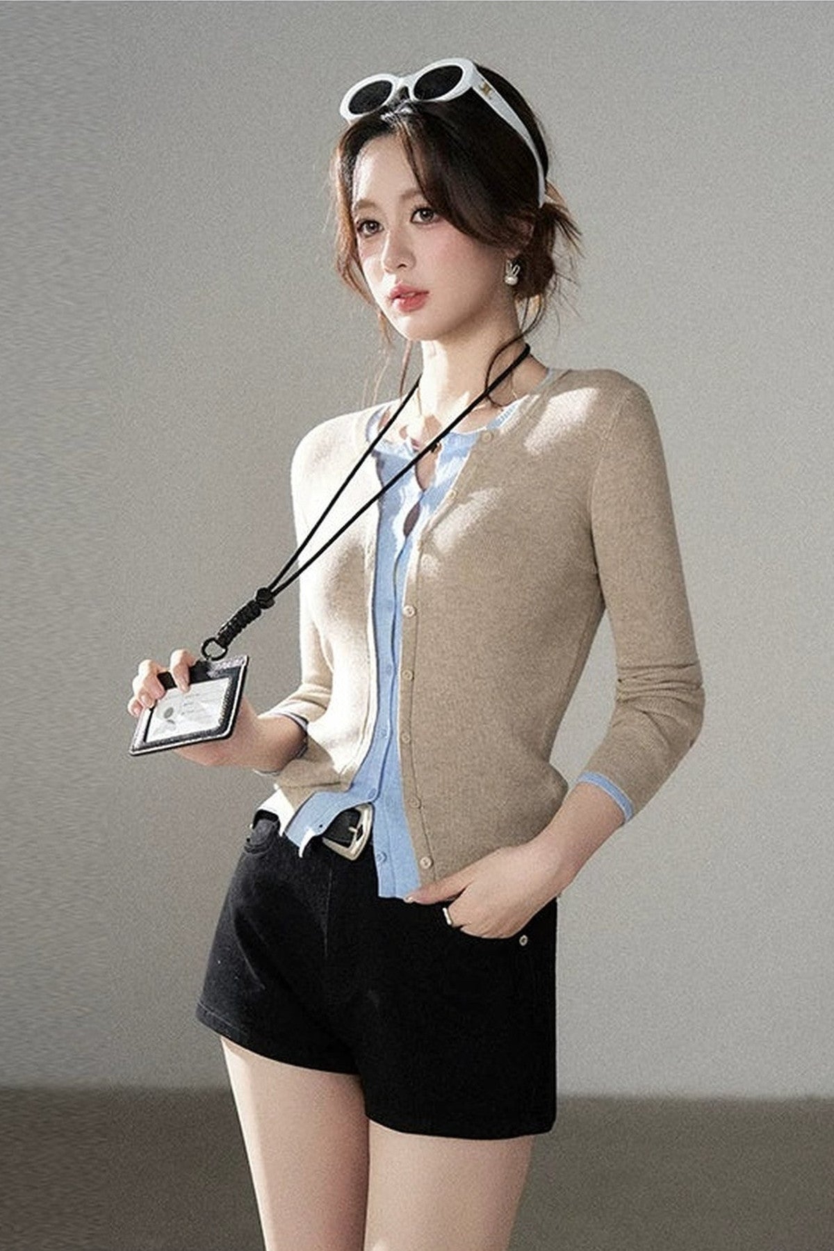 Short Color-Blocked Knit Cardigan