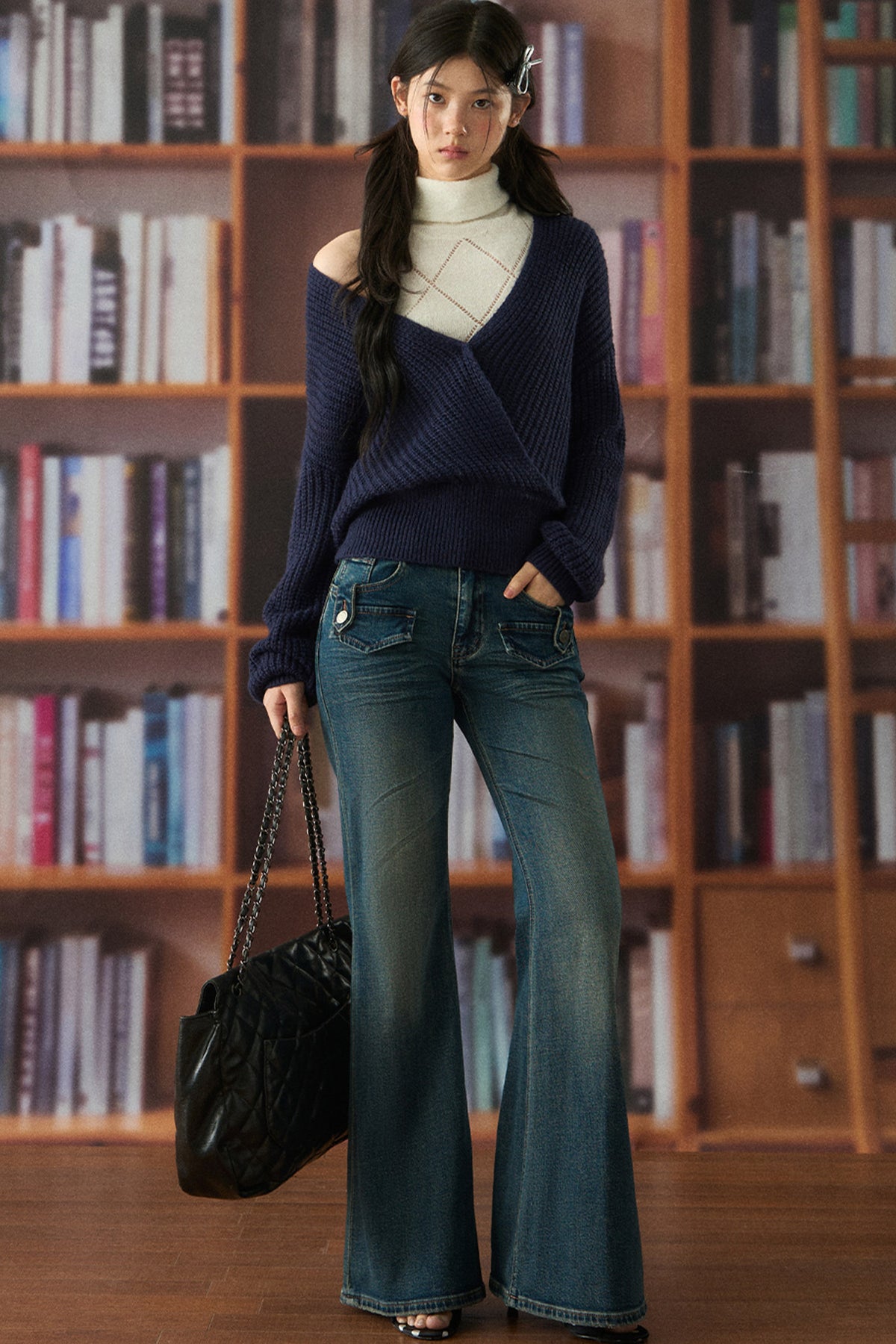Off-Shoulder V-Neck Knit Sweater Set-Up