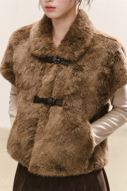 Gilet sans manches en fausse fourrure marron