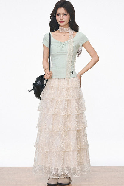 Conjunto coordinado de top y falda de encaje de punto