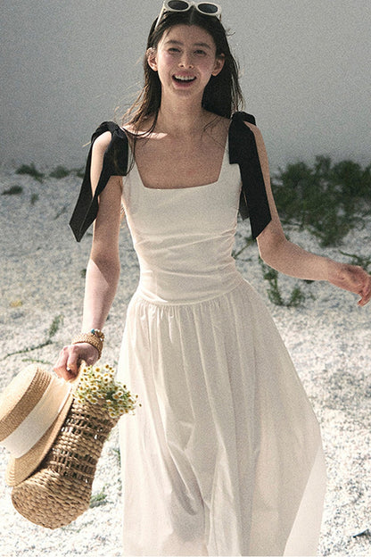 Vestido de tirantes de estilo francés