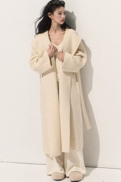 Manteau en laine double face style peignoir