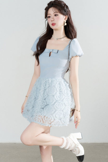 Robe élégante bleue en tulle