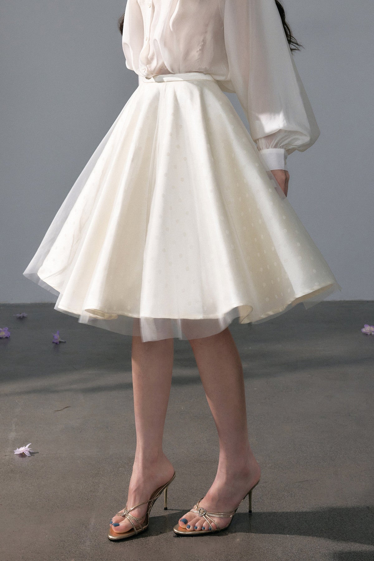 Schwingrock aus Satin mit Polka-Dots