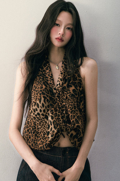 Neckholder-Top mit Leopardenmuster und Knoten