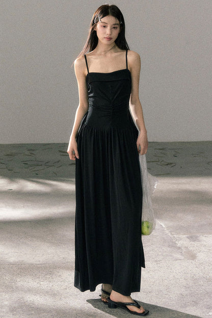 Plissiertes Trägerkleid aus Lyocell