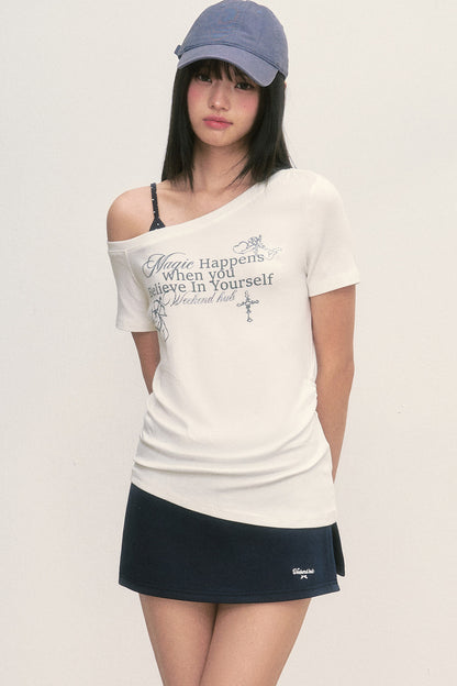 Blusa con efecto de capas y estampado de Cupido