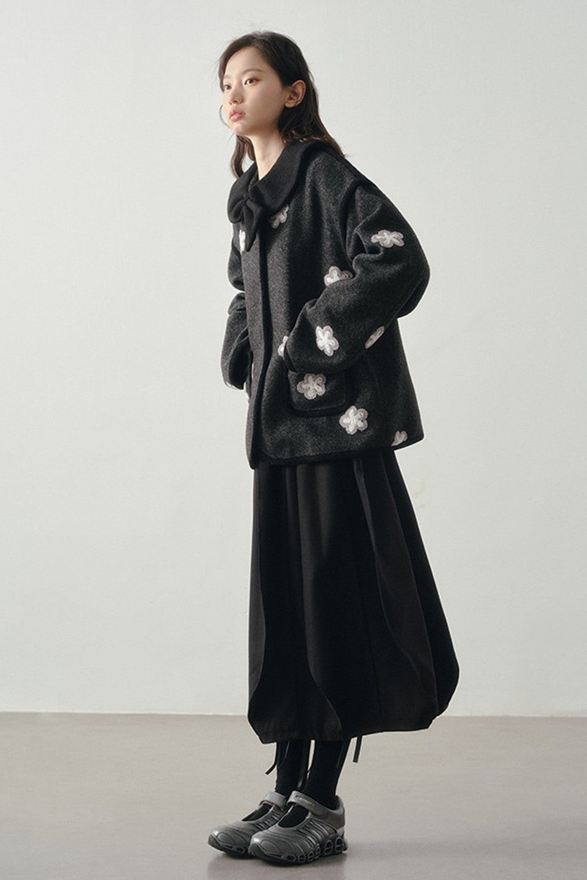Lockere Wolljacke mit Blumenmuster