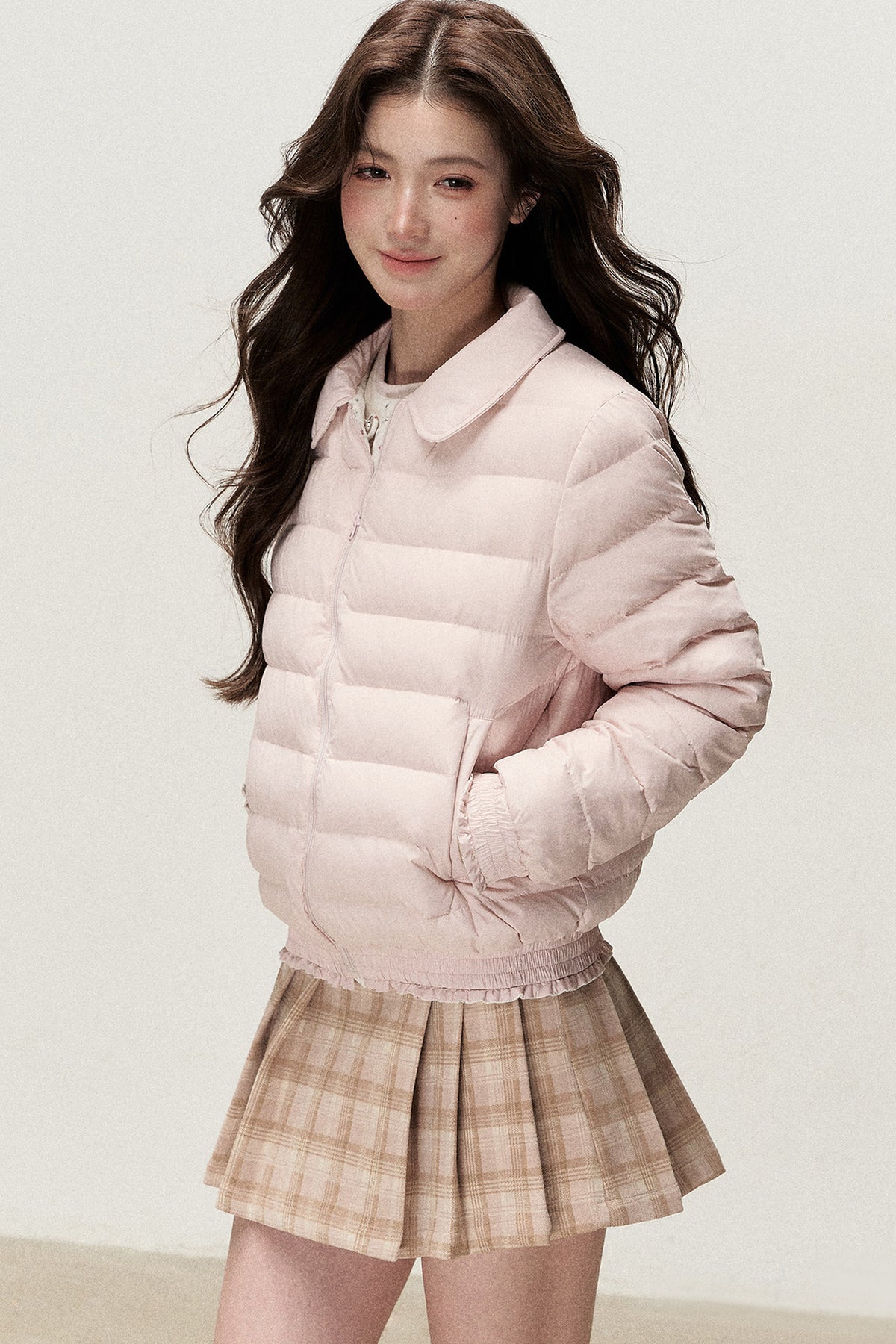 Wendbare Daunenjacke aus Cord mit Bubikragen