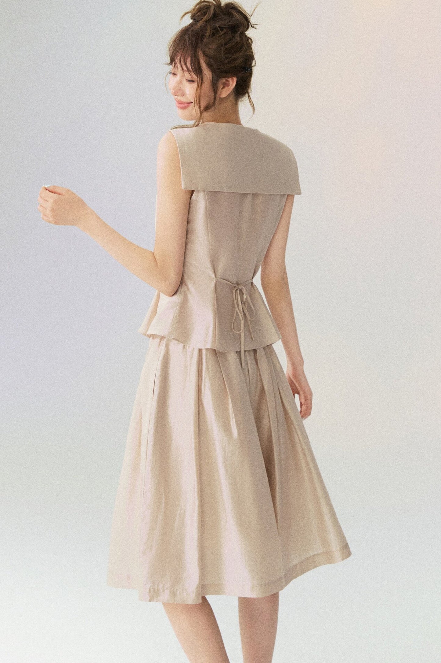 Sleeveless Sailor Collar Shirt and Pleated Pants Set-Up