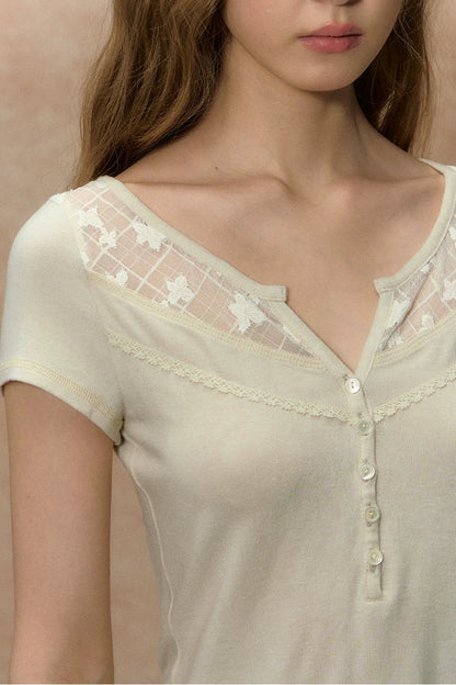 Tee-shirt Rêves duveteux à bordure en dentelle