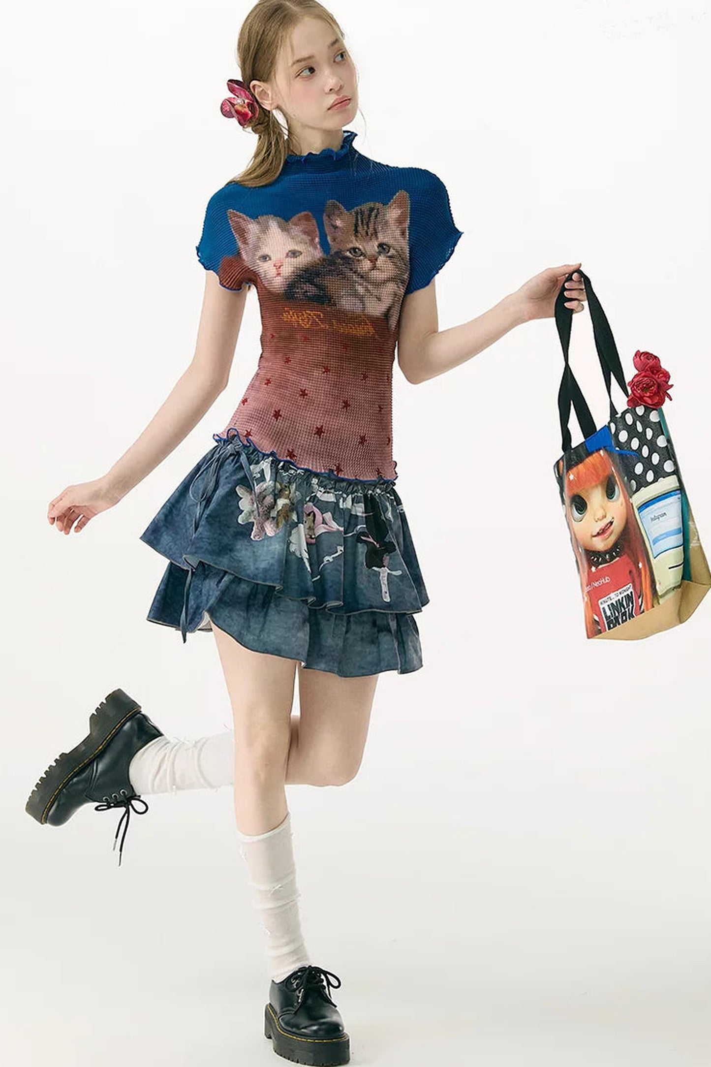 Blusa a blocchi di colore con stampa di gatti