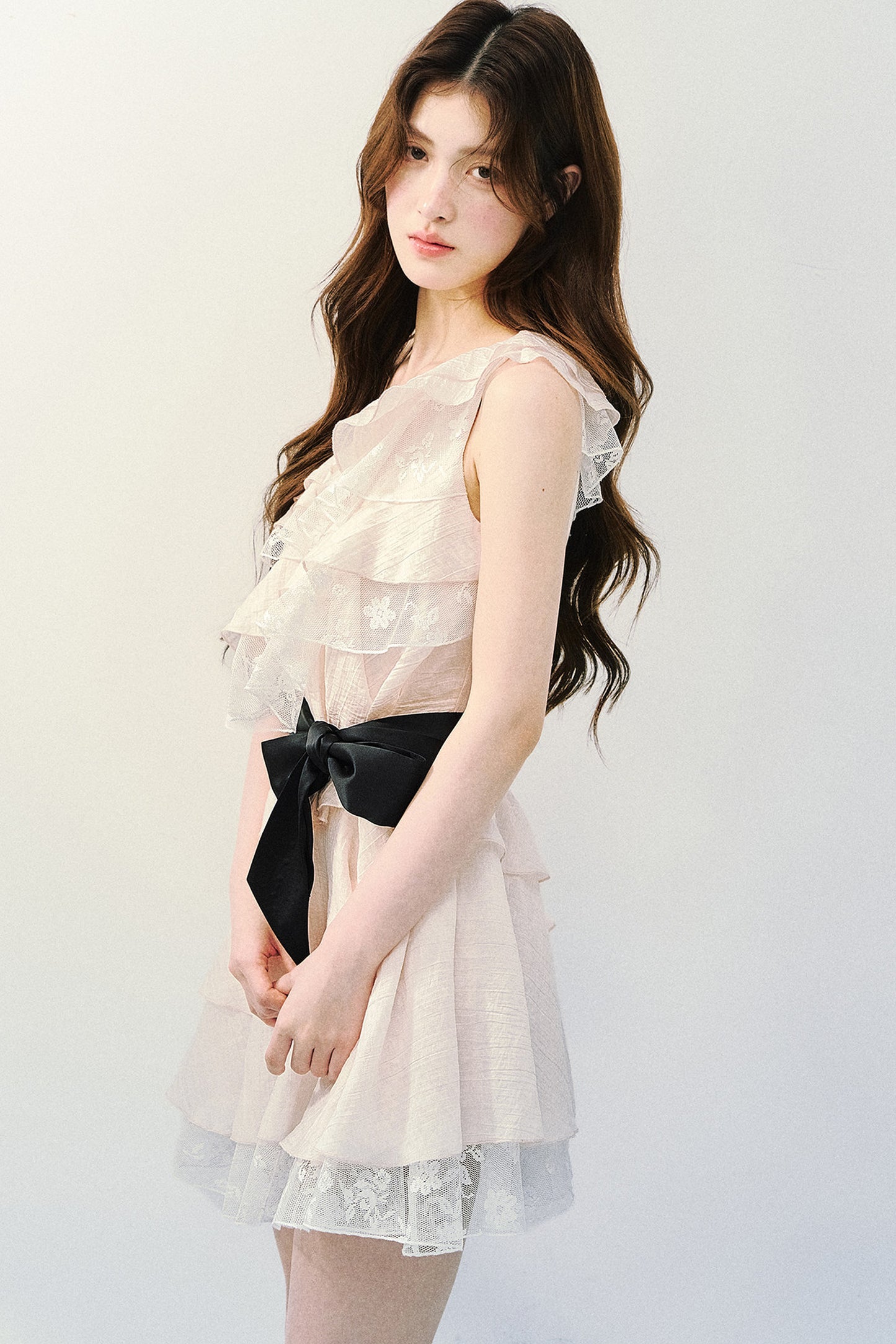 오프숄더 레이스 러플 원피스