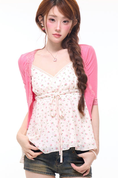 Conjunto de cárdigan con camisola floral y shorts de mezclilla