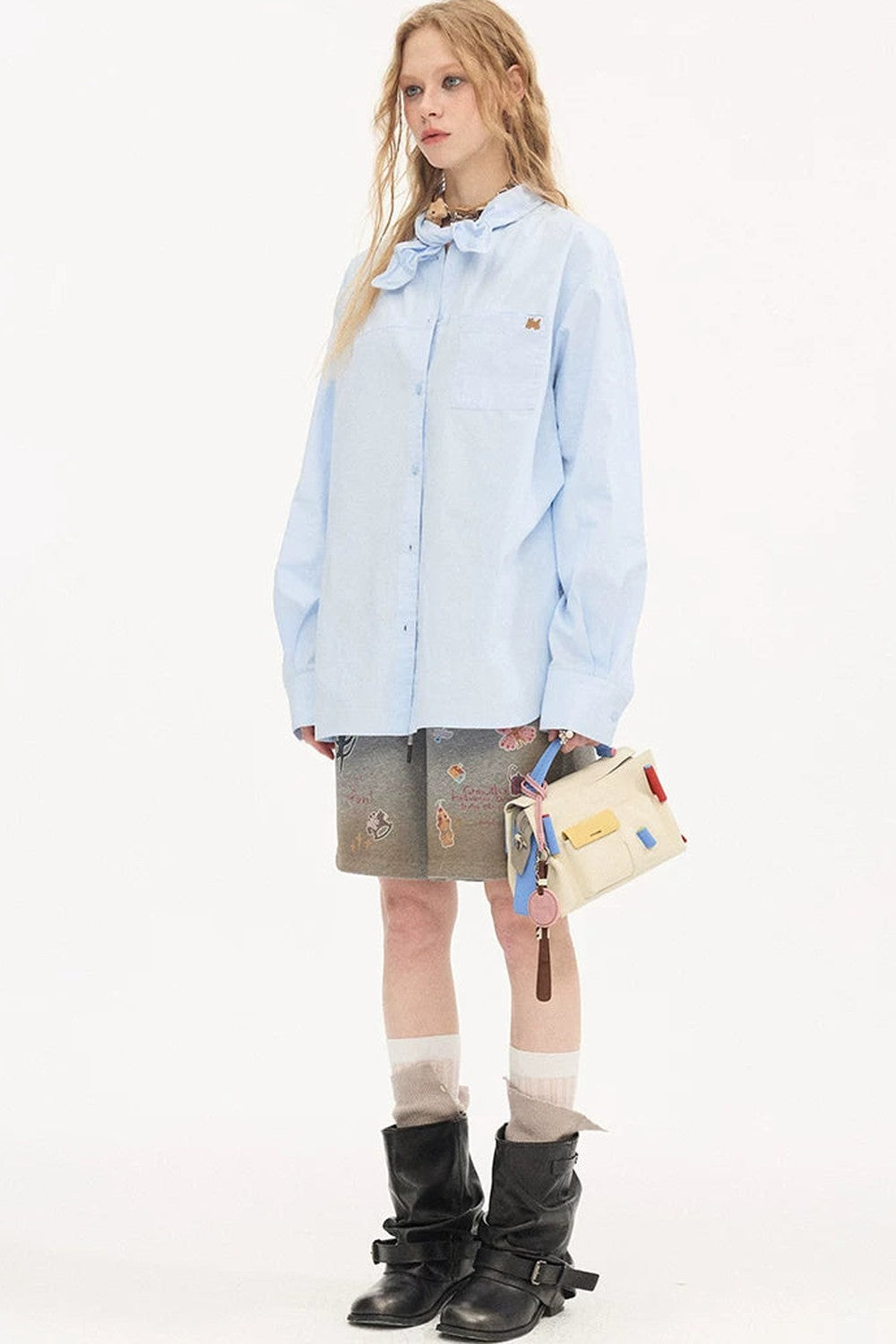 Camicia ricamata a maniche lunghe in stile preppy