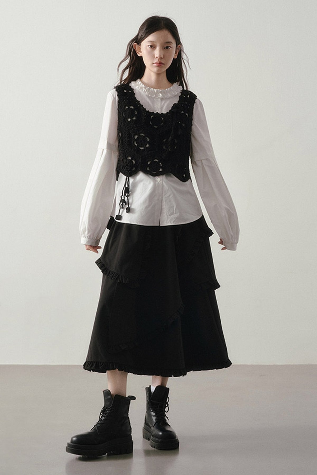 Original Design Gentle Floral Knitted Vest