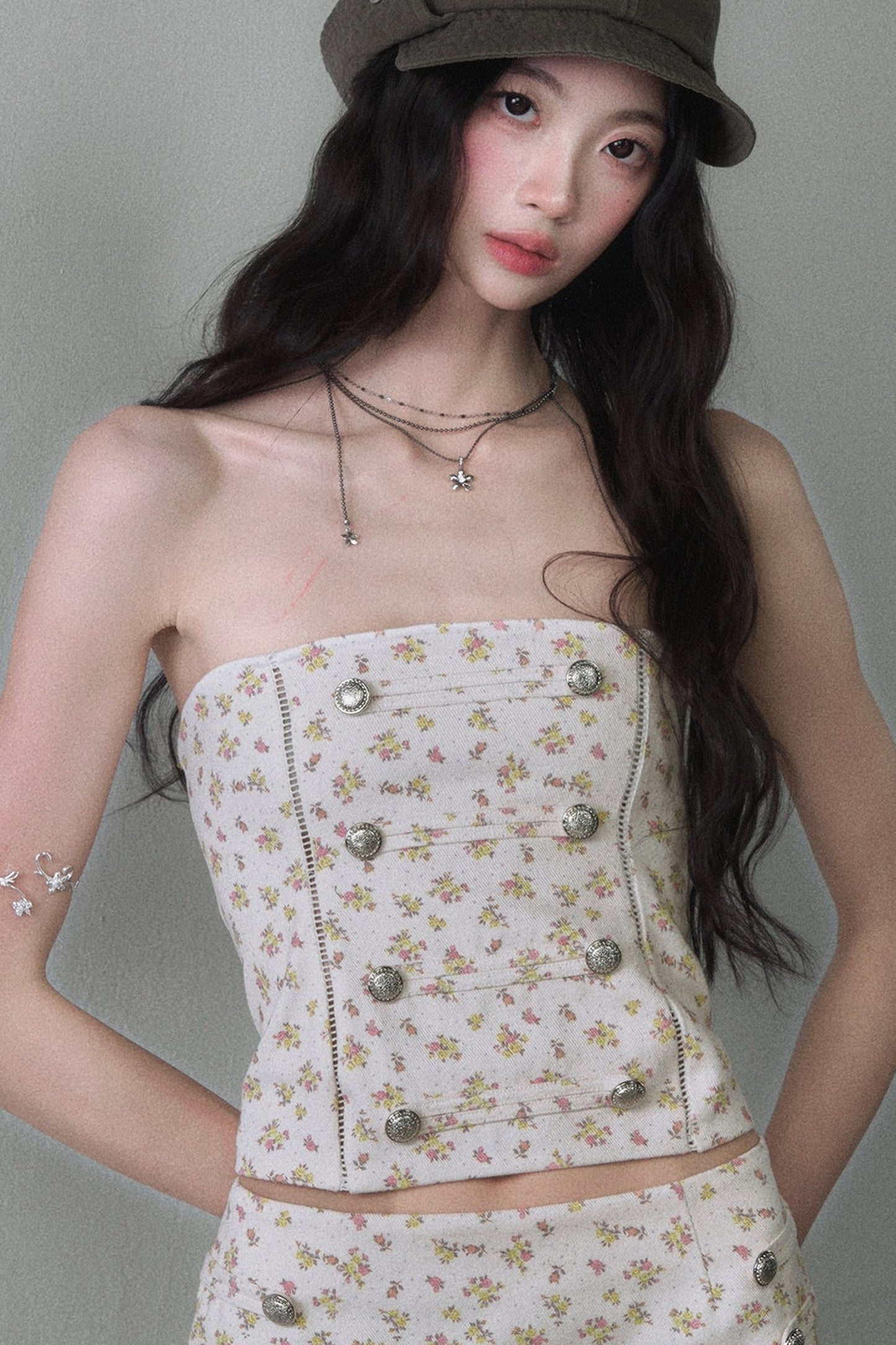 Floral Metal Buckle Tube Top and Hip-Hugging Mini Skirt Set-Up