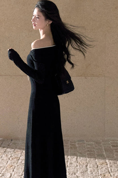 Strickkleid in A-Linie mit Struktur und Carmenausschnitt