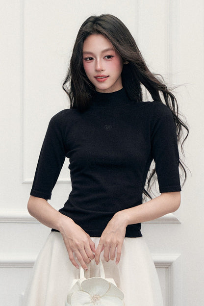 Slim-Fit Half-High Collar Knit Base Top