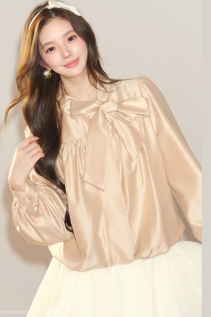 Trench coat color moka autunnale stile mantella
