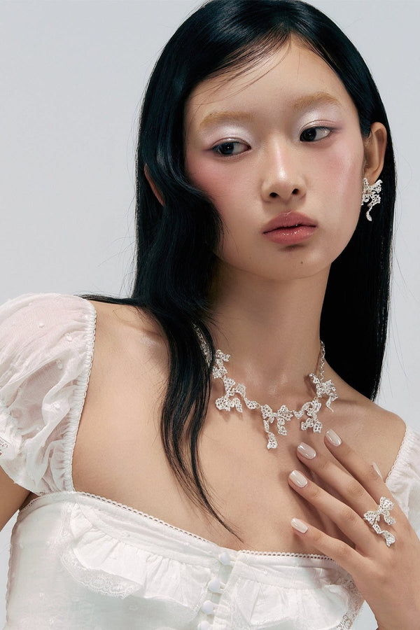 Lace Hollow Bowknot Clavicle Chain