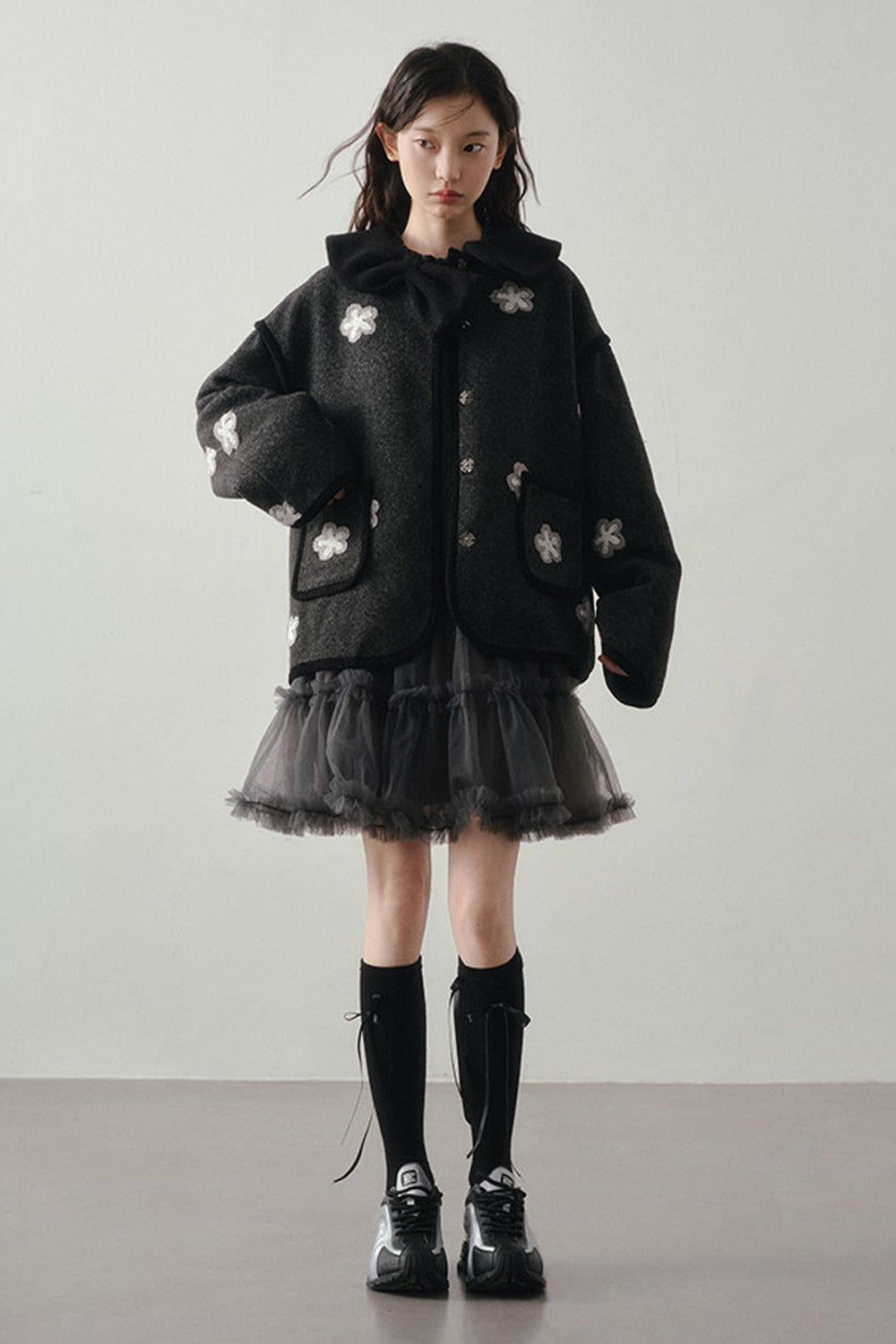 Lockere Wolljacke mit Blumenmuster