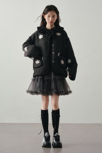 Lockere Wolljacke mit Blumenmuster
