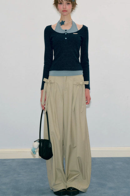 Graues langärmeliges Neckholder-Strickoberteil