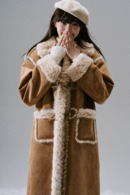 Manteau long à boutons en corne