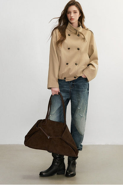 Khakifarbener zweireihiger Trenchcoat