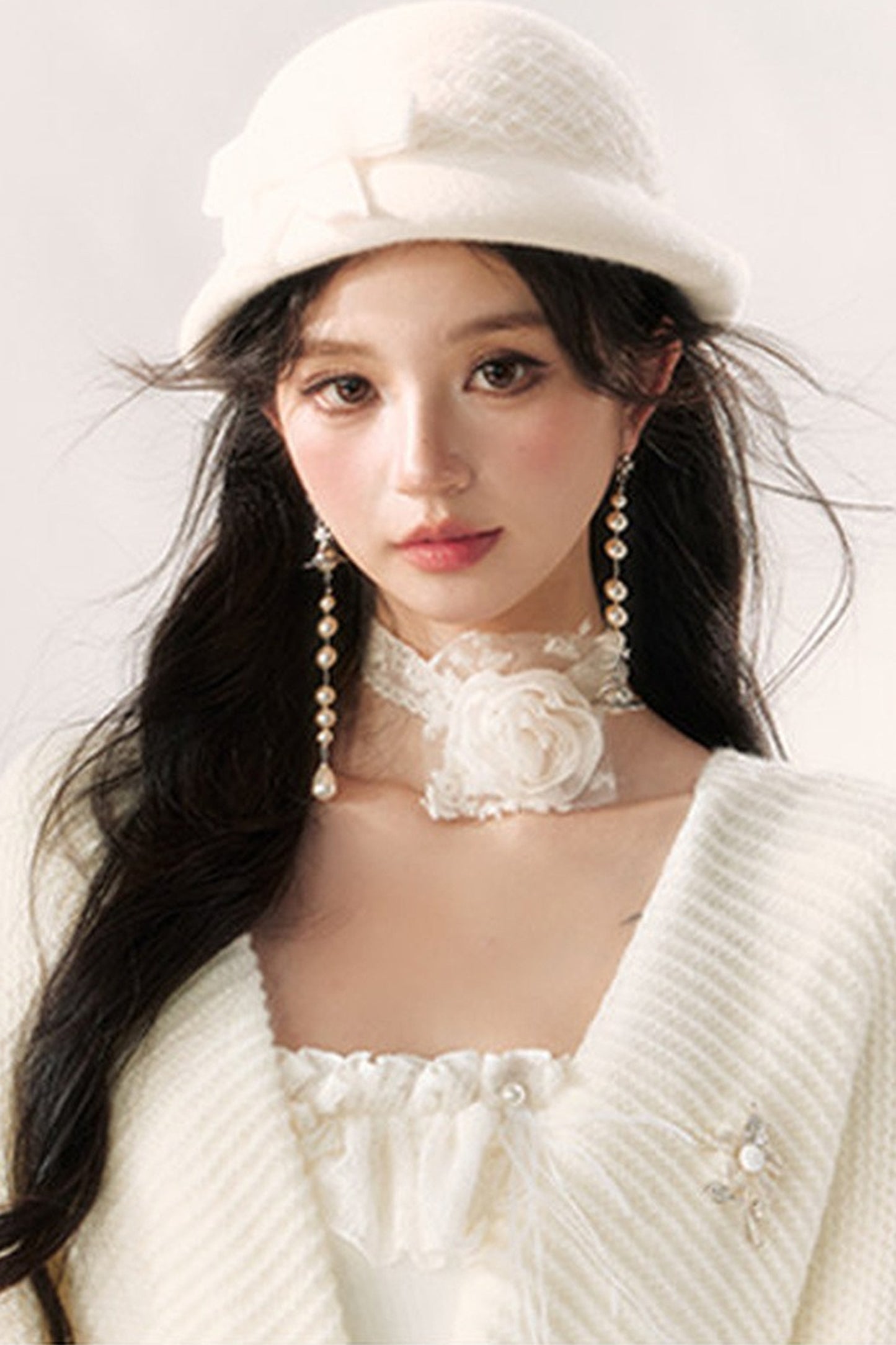 White Moonlight Bowler Hat