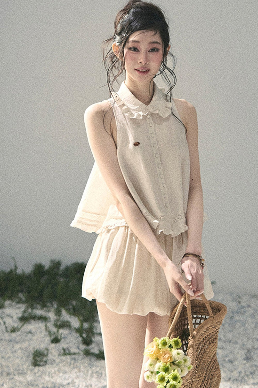 Conjunto de top de encaje francés y falda capullo