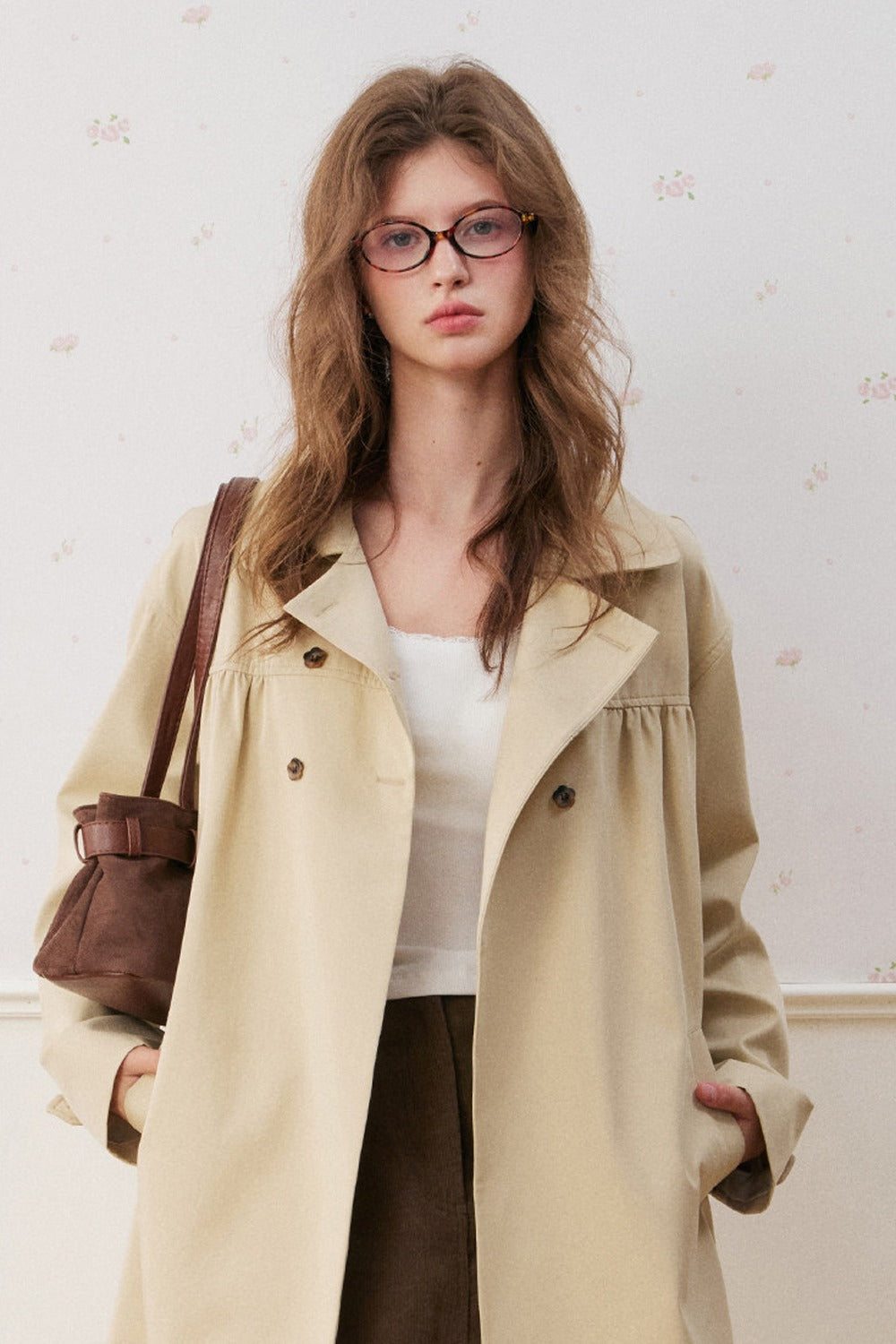 Zweireihiger Trenchcoat mit Kragen