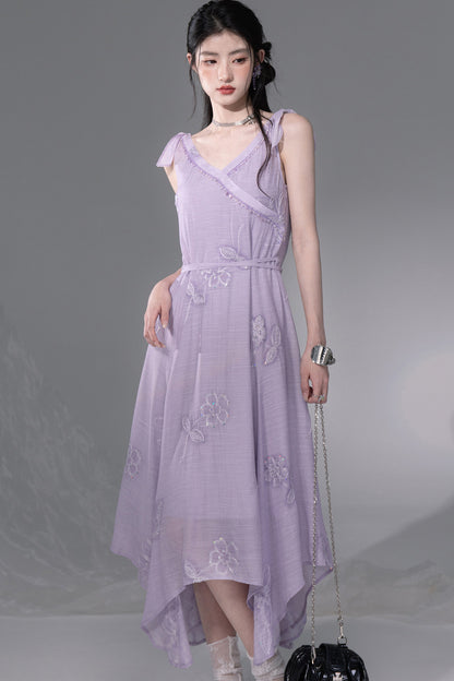 Set aus violettem Pailletten-Camisole und Kleid mit asymmetrischem Saum