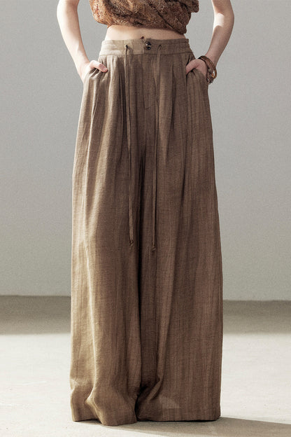 Ensemble haut sans manches esprit terre désolée et pantalon brun