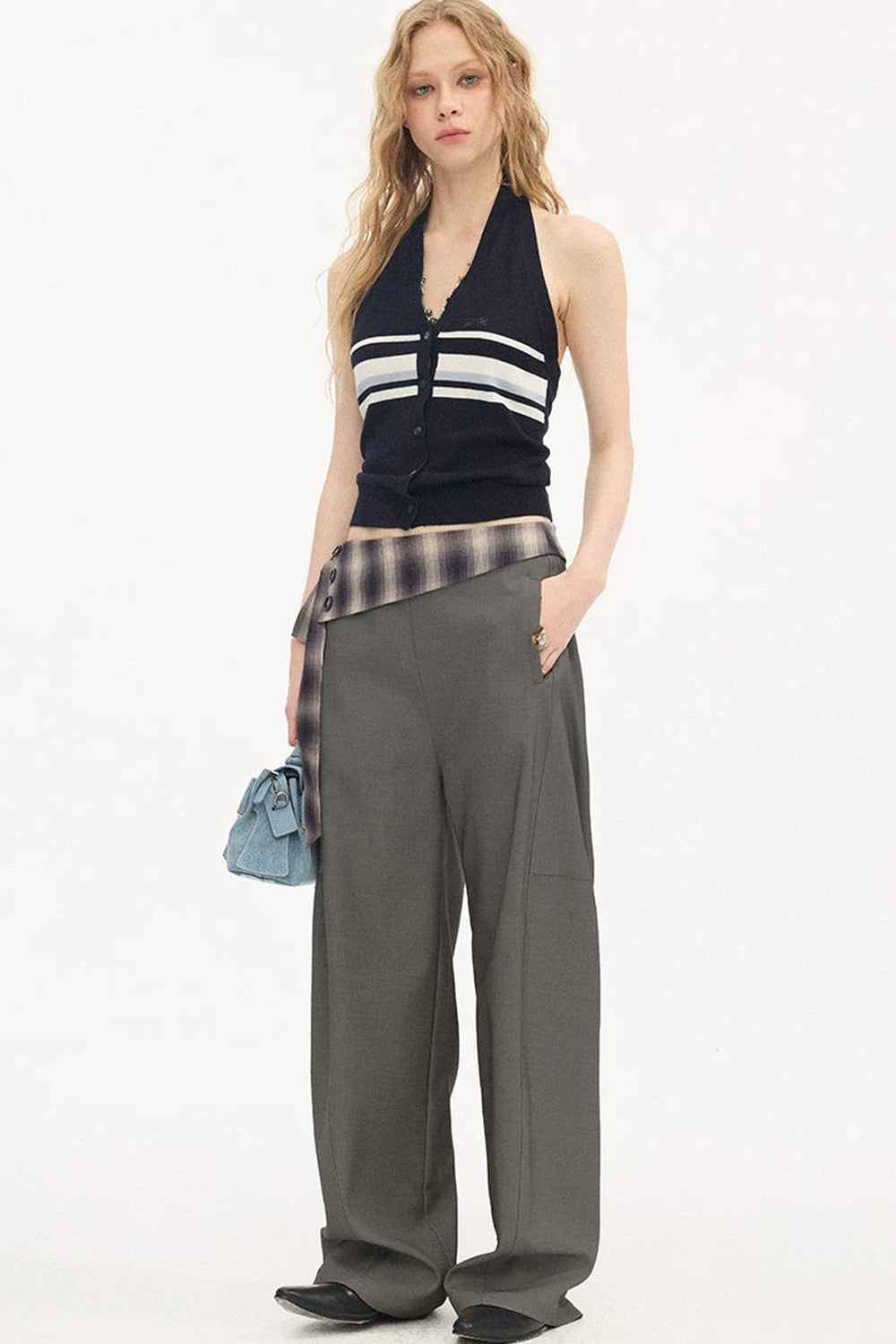 Pantalon à carreaux avec ceinture à nouer