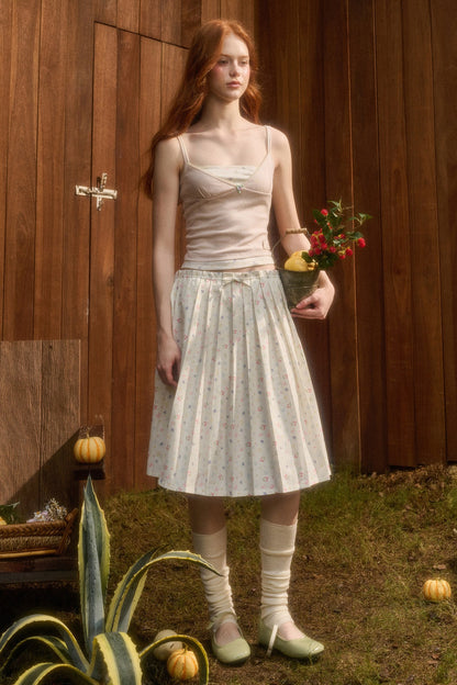 Hoodie and Pleated Skirt Set-Up