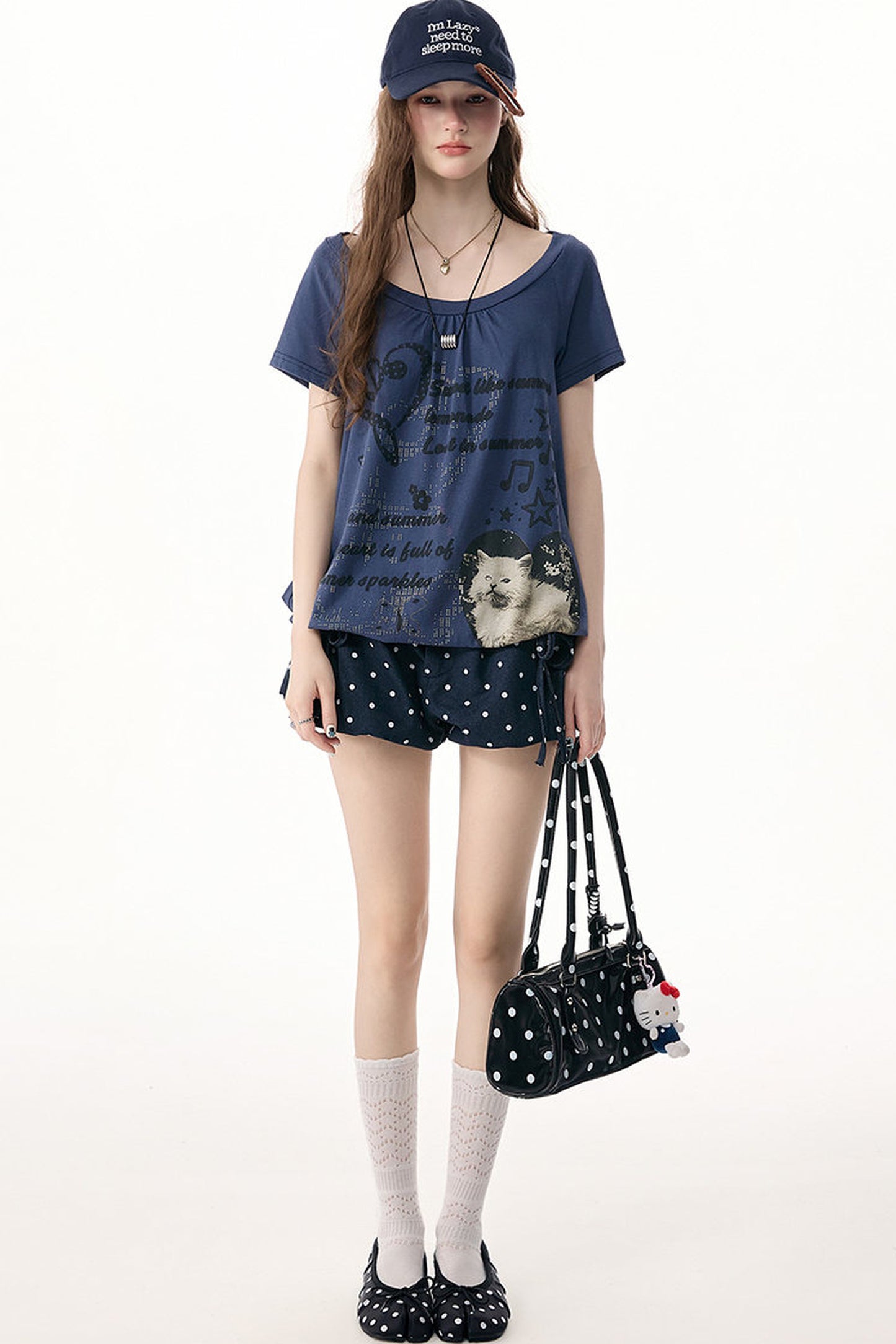 Dunkelblaue gepunktete Shorts mit hoher Taille