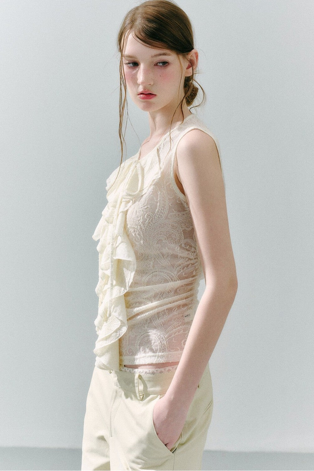 White Peach Wool Lace Ruffle Vest
