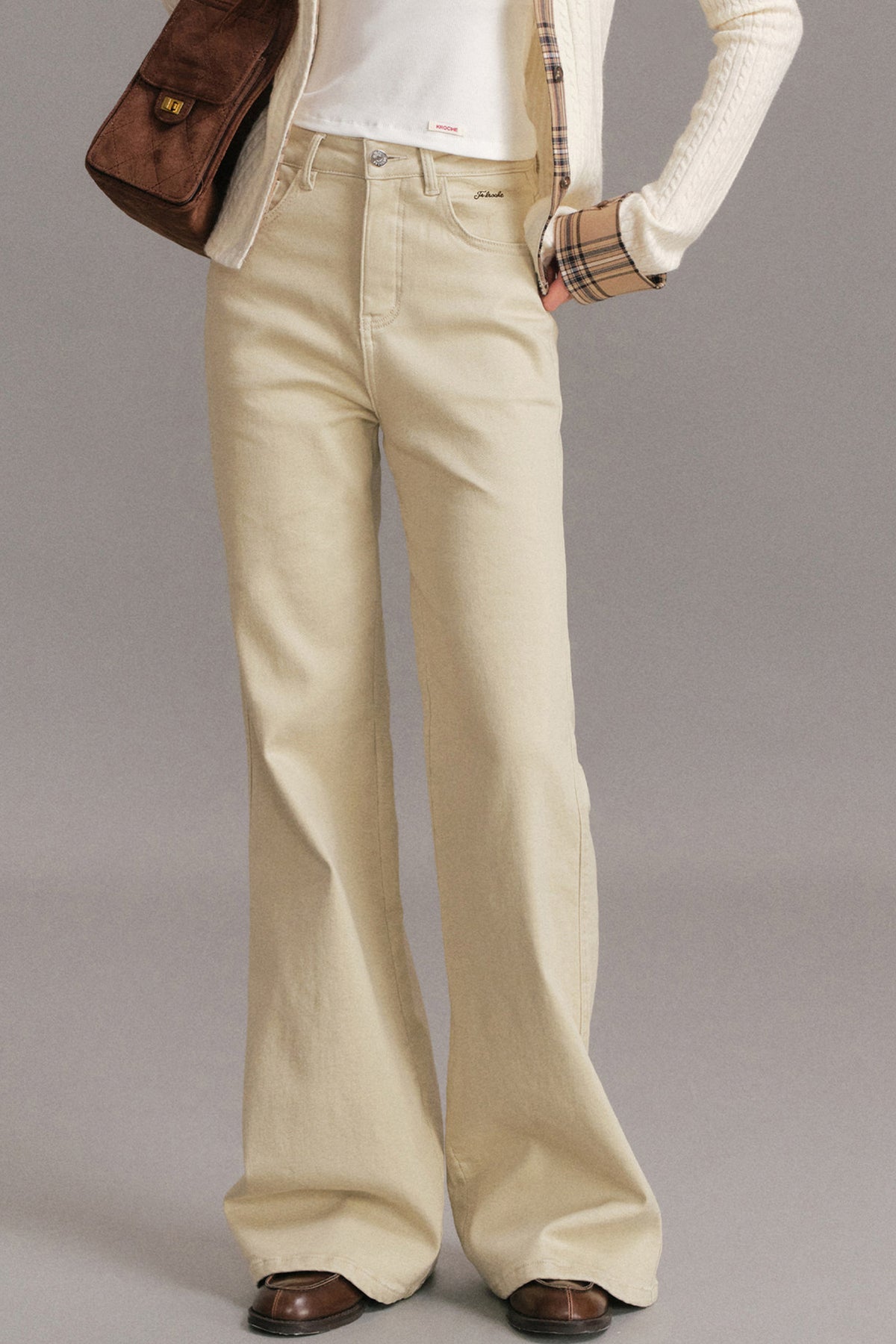 Mid-Rise Flared Flap Pocket Jeans
