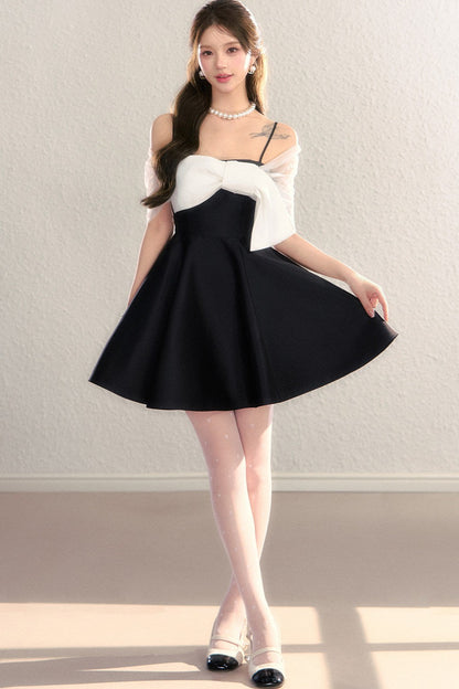Abito da sera in tulle con spalle scoperte