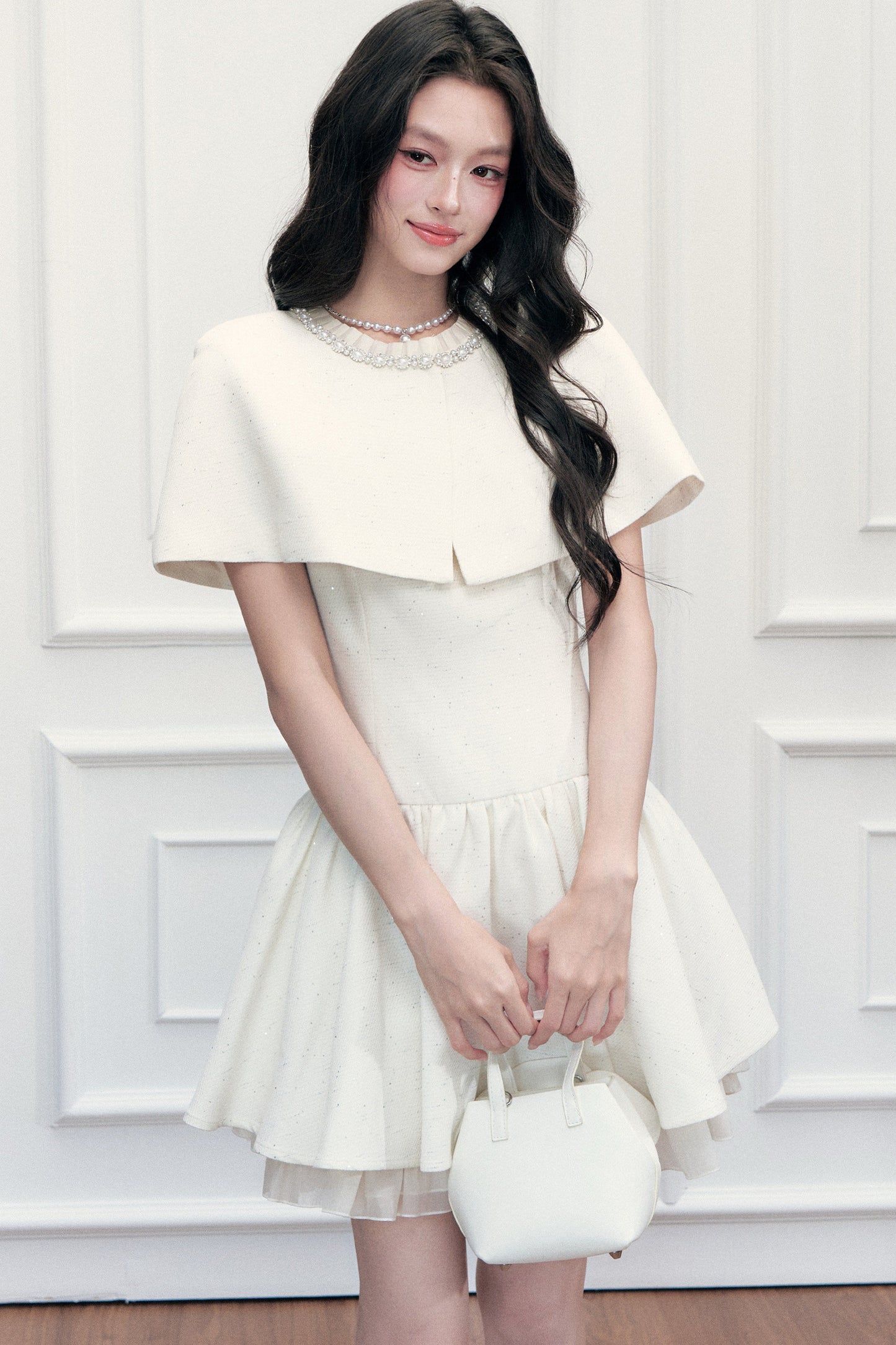 Ensemble cape et robe de princesse scintillante