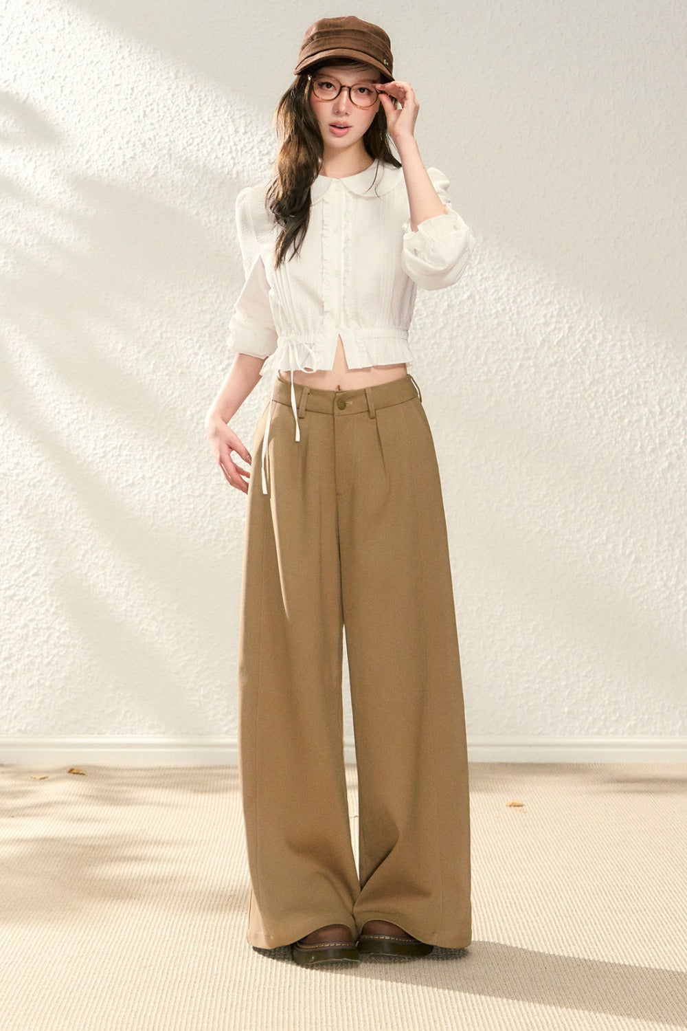 Waist-Cinching Doll Collar Blouse