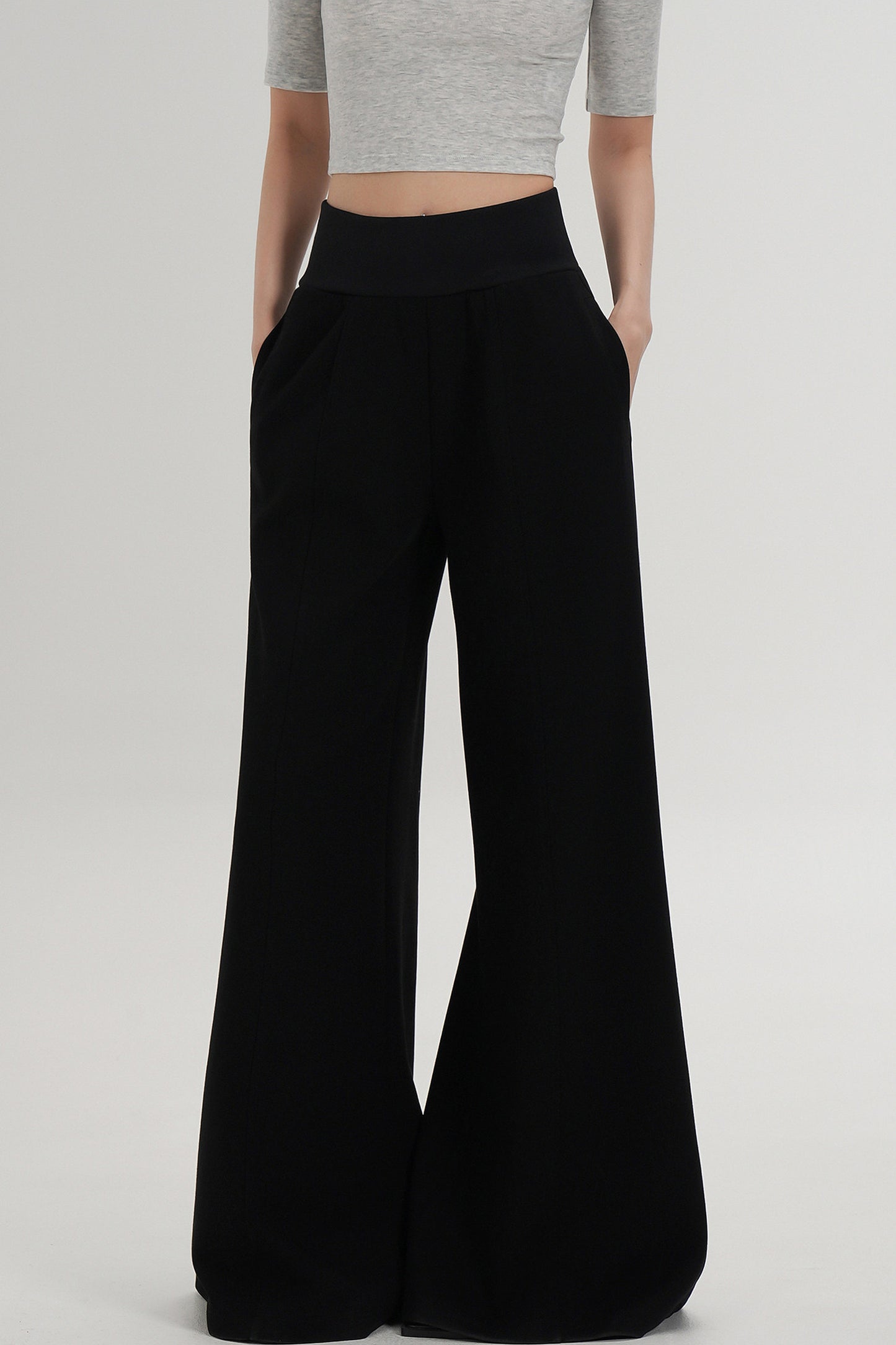 Pantaloni svasati eleganti a vita alta