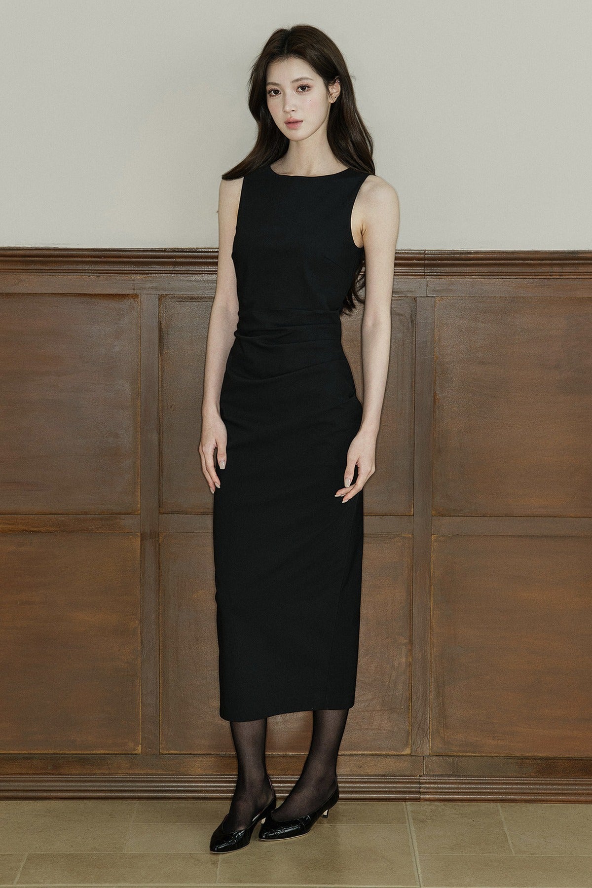 Sleeveless Waist-Cinching Long Dress