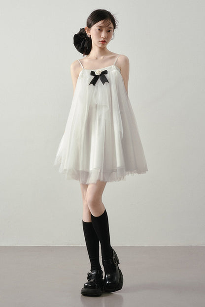 Robe à bretelles en résille française