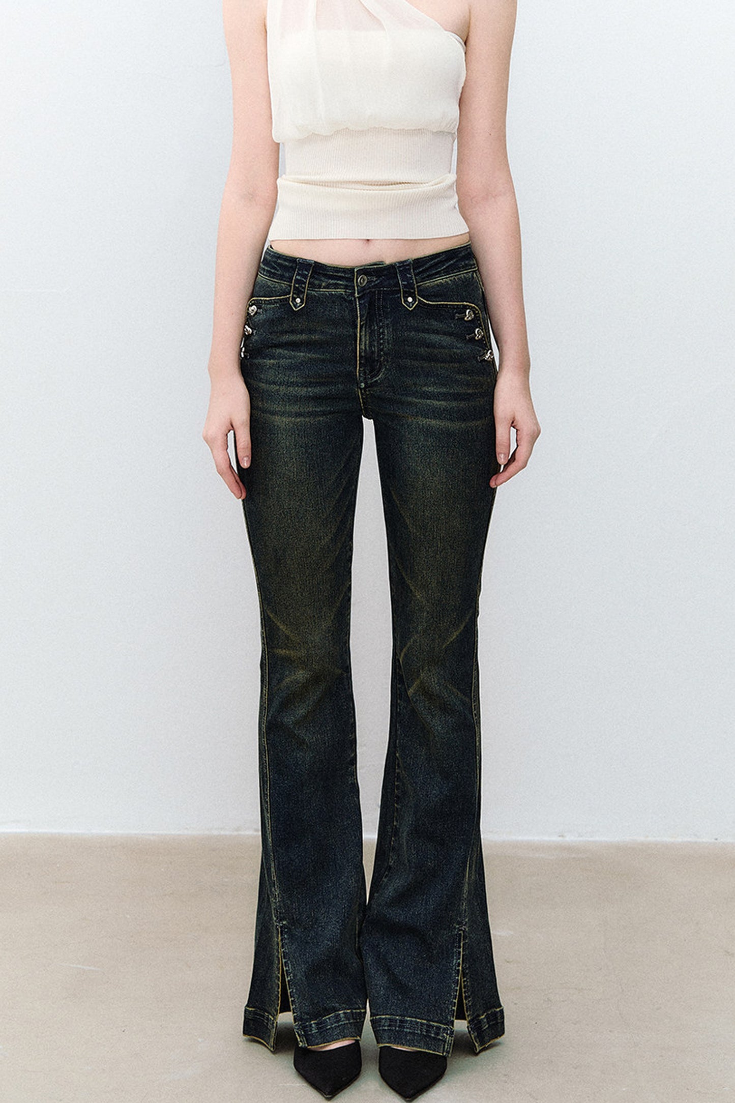 Heart Button Slit Flared Jeans