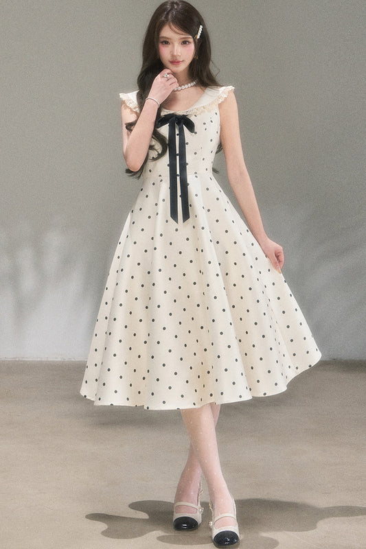 Hepburn-Kleid mit Tupfen